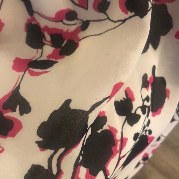 Gorgeous halter dress - Picture 4 of 4